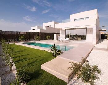 Private Villas with Pool in Los Montesinos Next to Park 2