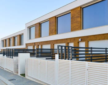 Двухэтажные Дома с Современным Дизайном в Гран-Алаканте 1