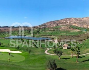 Apartments in a Golf Resort with Swimming Pool in Alicante 1