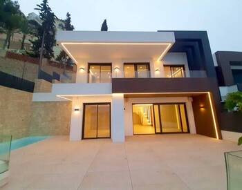 Luxury Apartments with Swimming Pools in Benidorm Alicante 2