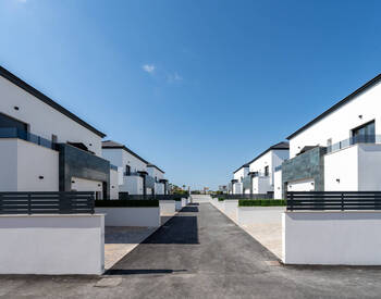 Väl Belägna Bungalower Med Elegant Design I Santa Pola 3