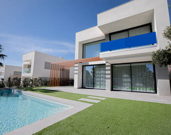 Luxe Huizen Met Zeezicht In Een Gewilde Wijk Van Finestrat, Alicante 1