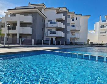 Wohnungen In Einer Anlage Mit Schwimmbadl In Villamartin 1