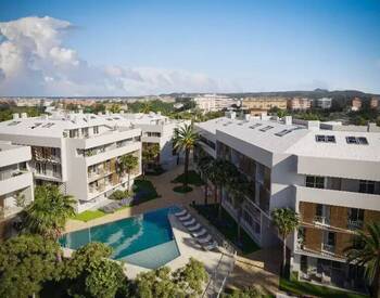Javea Alicante'de Havuzlu Site İçerisinde Lüks Daireler 1