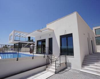 Alicante Polop'ta Doğayla İç İçe Konumda Özel Havuzlu Evler 1