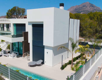 Stilvolle Häuser Mit Privaten Gärten Und Pools In La Nucia 1