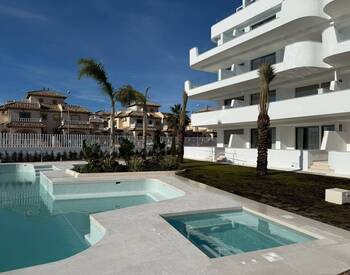 Stilvolle Wohnungen In Beliebter Lage In Orihuela Cabo Roig 1