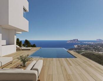 Alicante Benitachell'de Eşsiz Konumlu ve Deniz Manzaralı Villa 1
