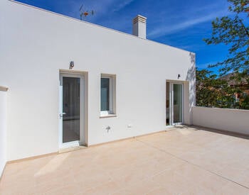 فلل منفصلة مع حمامات سباحة خاصة وحدائق في أليكانتي 3