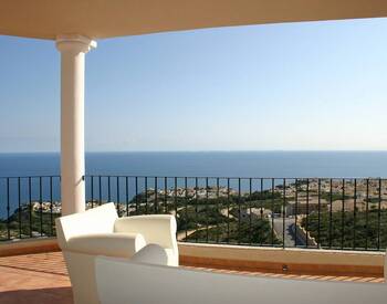 Benitachell Alicante'de Deniz Manzaralı Müstakil Villa 1