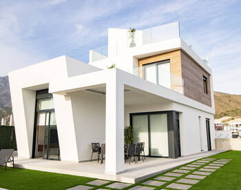 Detached Villas with Sea and Mountain Views in Alicante 1