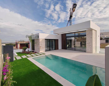 Detached Villas with Private Pool in Rojales Costa Blanca 1
