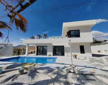 Villa with Private Pool Close to the Alicante City 1