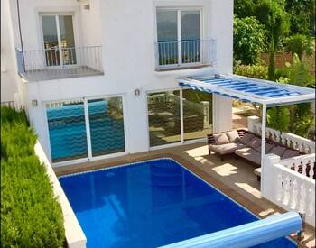 Villa Vue Mer Avec 4 Chambres Et Une Piscine À Altea Alicante 1