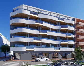 Torrevieja'da Çatı Havuzlu Sitede Satılık Daireler 2