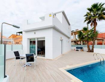 Maisons Individuelles Avec Piscines Privées À Torrevieja Alicante 1