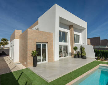 Stylish Villas with Pools Near the Amenities in Algorfa 1