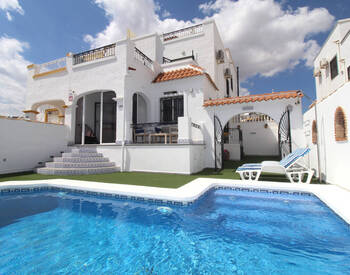 Semi-detached Villa in Dream Hills in Orihuela Costa Alicante 1