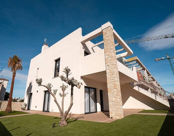 Flats in a Complex Near Beach in Pilar De La Horadada 1