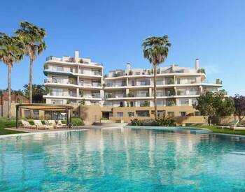 Stylish Beachfront Flats with Communal Pool in Alicante Vilajoyosa 1