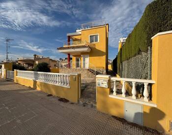 House Close to the Beach in Guardamar Del Segura 1