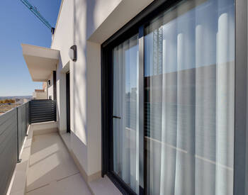 Stilvolle Einstöckige Häuser Mit Atemberaubender Aussicht In Torrevieja 3