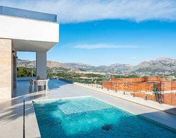 Polop Costa Blanca'da Havuzlu Şık Müstakil Evler 3