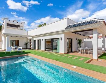 Стильный дом с 3 спальнями и бассейном в Сьюдад-Кесада 1