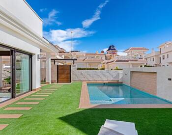 Elegante Casa De 3 Dormitorios Con Piscina En Ciudad Quesada 3