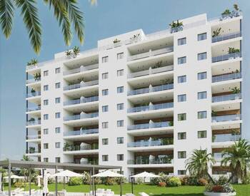 Квартиры с бассейнами в Бенидорме на побережье Коста Бланка 1