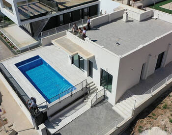 Modernes Freistehendes Haus Mit Pool Und Bergblick In Polop 3