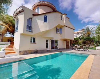 Huis Met 5 Slaapkamers, Tuin En Jacuzzi In Orihuela Costa 1