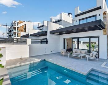 Newly-built Villas with Gym and Private Pools in Torrevieja 2
