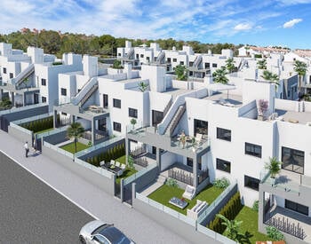 Apartments in a Complex with a Pool in San Miguel De Salinas 3