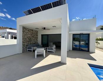 3-bedroom Villas with Pool in Alicante Benijofar 3
