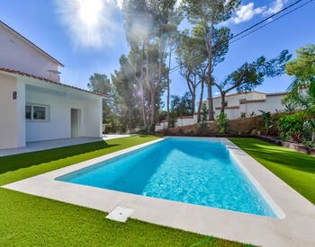3-bedroom House with Pool in Altea Alicante 3