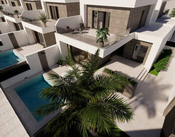 Dolores'te Özel Havuzlu Modern 3+1 Evler 3