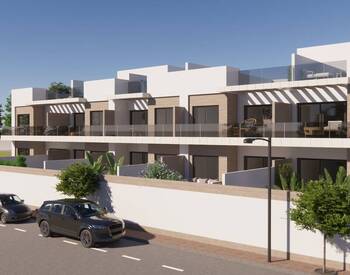 2-bedroom Flats with Spacious Layouts in Vistabella Golf Alicante 3