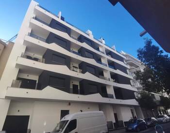 Appartement Élégant Dans Une Résidence Près De La Plage À Torrevieja