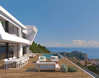 Alicante Benitachell’de Plaja Yakın Deniz Manzaralı Villa 1