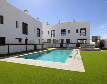 Moderne Häuser Mit Gemeinschaftspool In Pilar De La Horadada 1