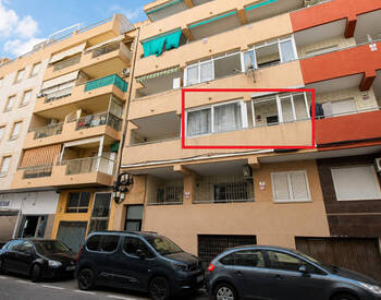 2-bedroom Flat with Balcony in Alicante Torrevieja 1