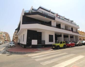 Elegant Apartments with Communal Pool in Torrevieja 1