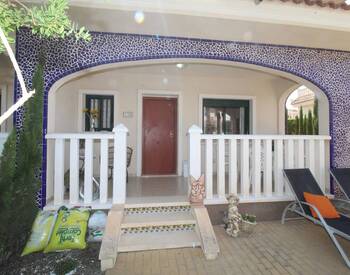 Semi-detached Villa with Extensive Facilities in Rojales Alicante 3