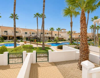3-bedroom Townhouse with Communal Pool in Rojales 3