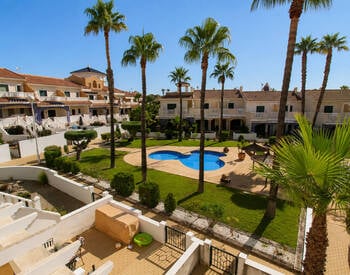 3-bedroom Townhouse with Communal Pool in Rojales 2