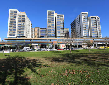 Kepez'de Proje İçerisinde Panoramik Manzaralı Daireler 1