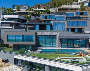 Contemporary Designed Sea View Villas in Alanya Center 2