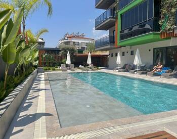 Luxurious Real Estate with Rich Features in Alanya Oba 1
