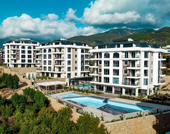 Investment Real Estate in an Elevated Position of Alanya Oba 1